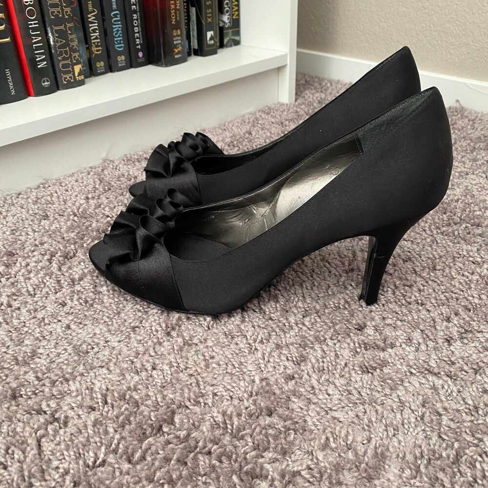 NINA Black Ruffle Satin Formal Bridesmaid Evening Ruffle Open Toe Heels Size 10 - Picture 8 of 13